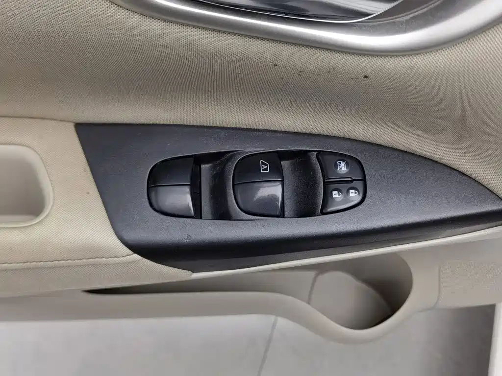 Nissan Sylphy — миниатюра 9