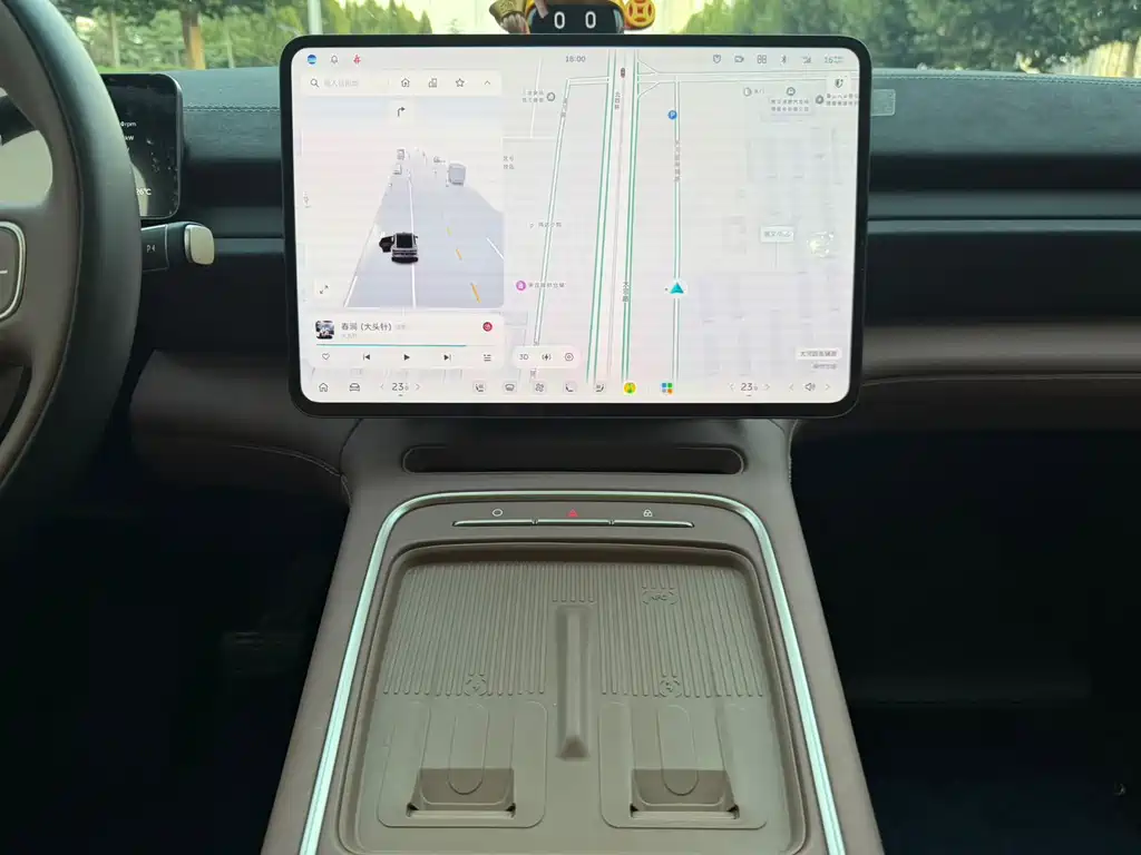 NIO EC6 — миниатюра 14