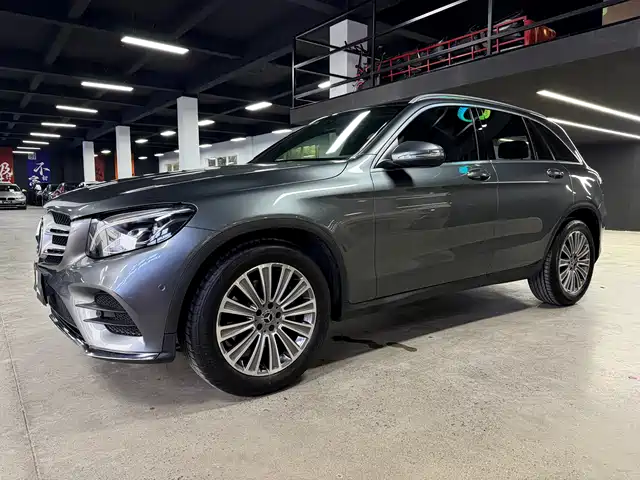 MERCEDES-BENZ GLC