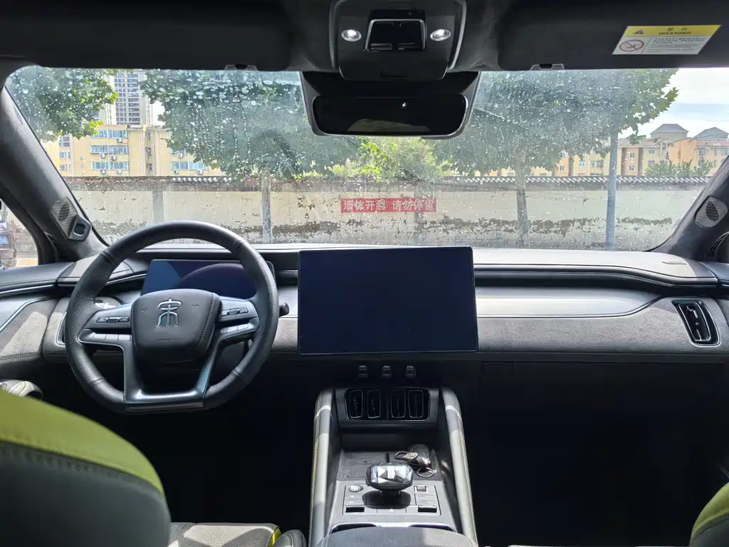 BYD L EV — миниатюра 6