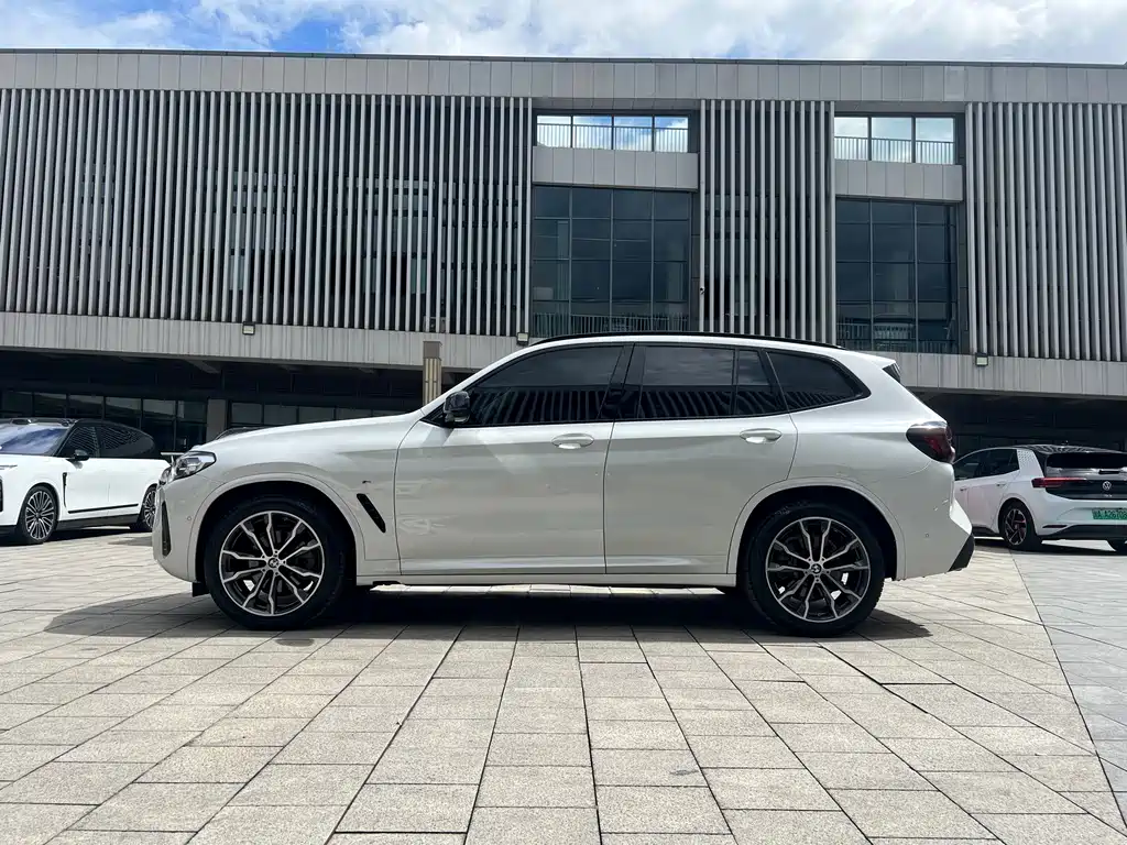 BMW X3 — миниатюра 15