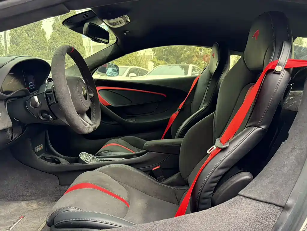 McLaren 570 2015 570S 3.8T Coupe