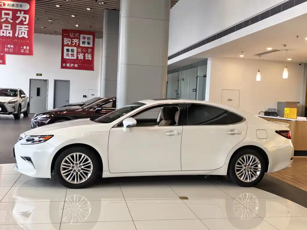Lexus ES — миниатюра 4