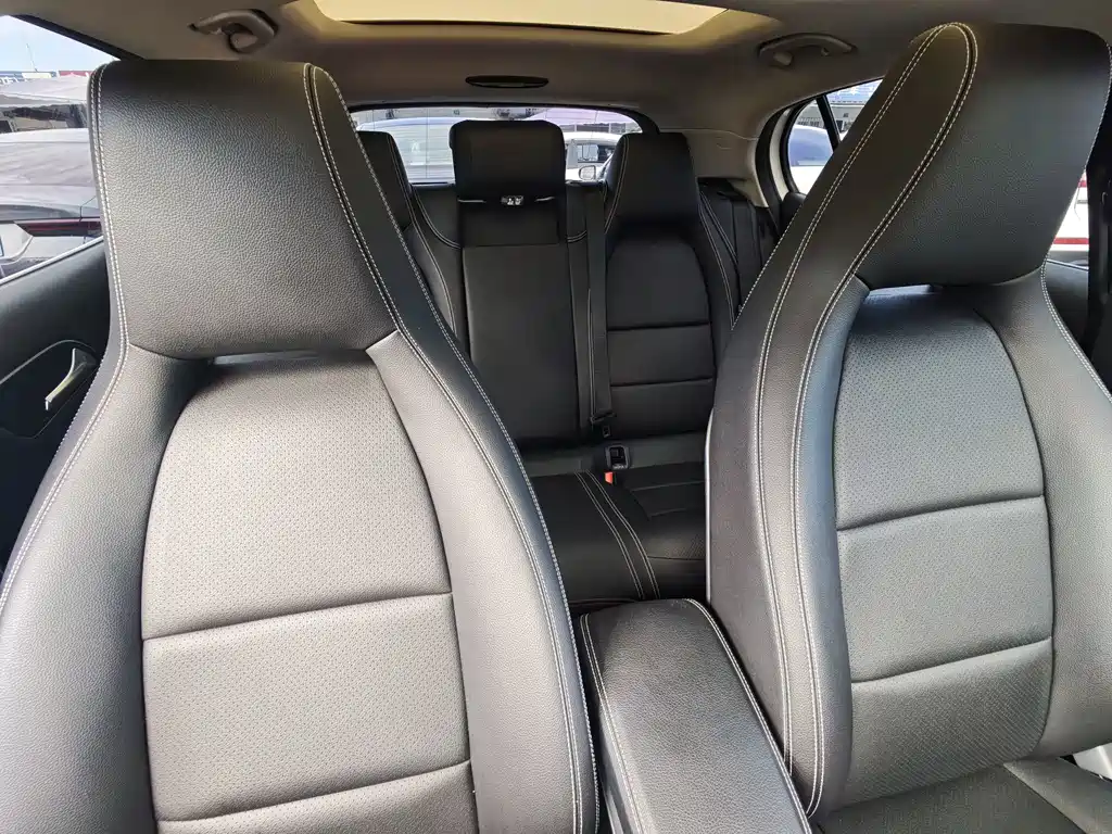 Mercedes-Benz GLA — миниатюра 13