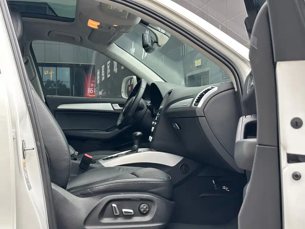 Audi Q5 — миниатюра 11