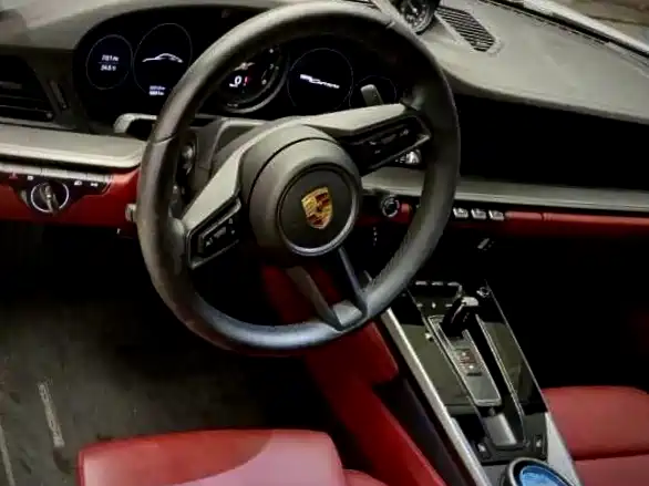 Porsche 911 2023 Carrera 3.0T