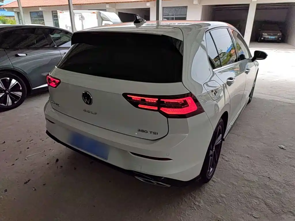 Volkswagen Golf — миниатюра 7