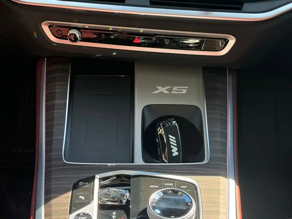 BMW X5 — миниатюра 13