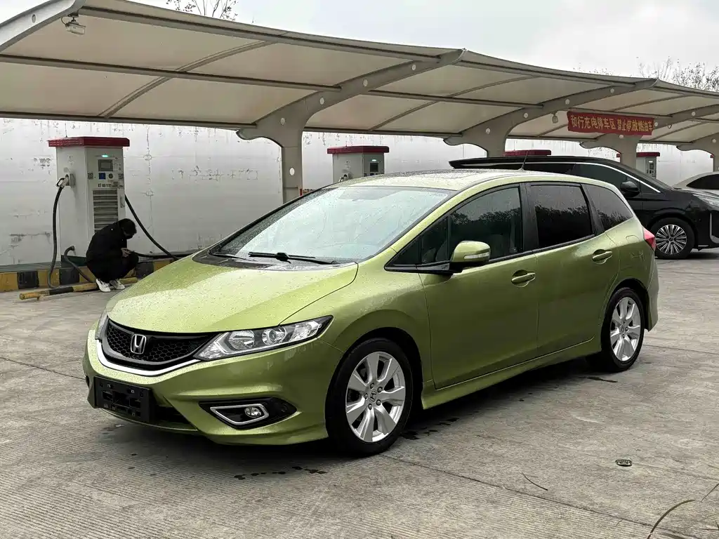 Honda Jade 2016