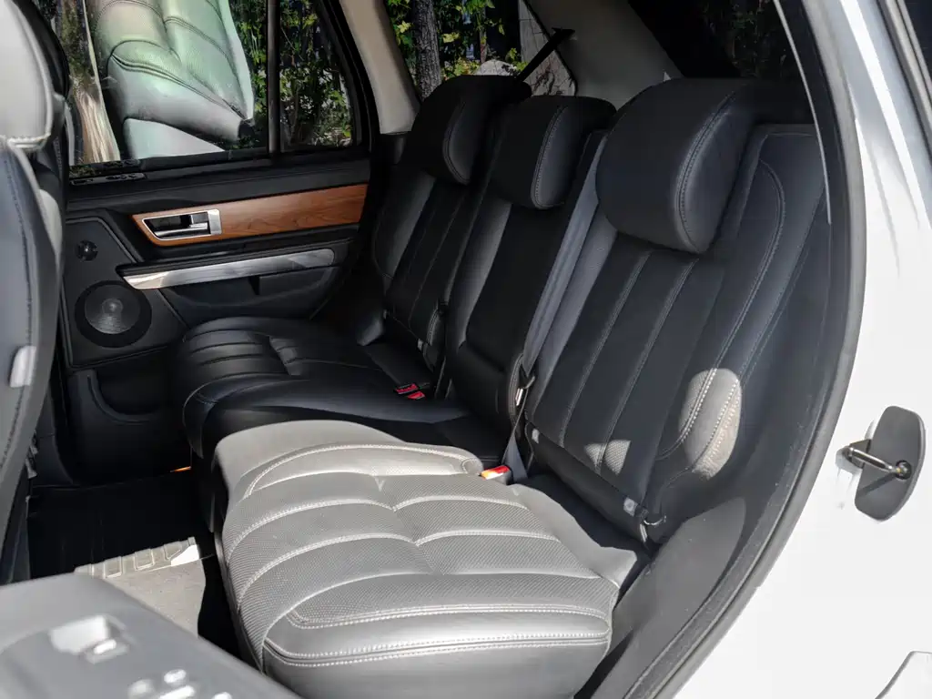 Land Rover Sport — миниатюра 13