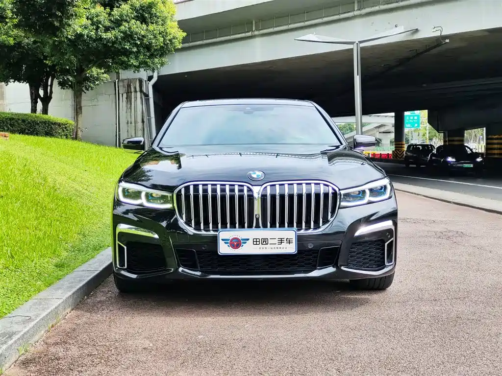 BMW 7 SERIES