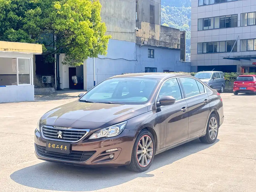 Peugeot 408 2016