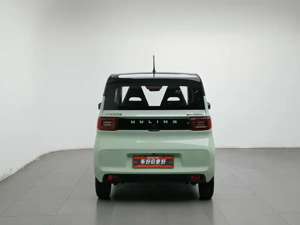 Wuling MINIEV — миниатюра 4