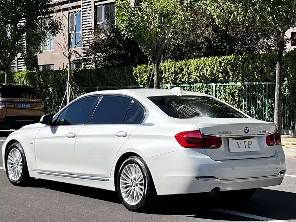 BMW 3 Series — миниатюра 3
