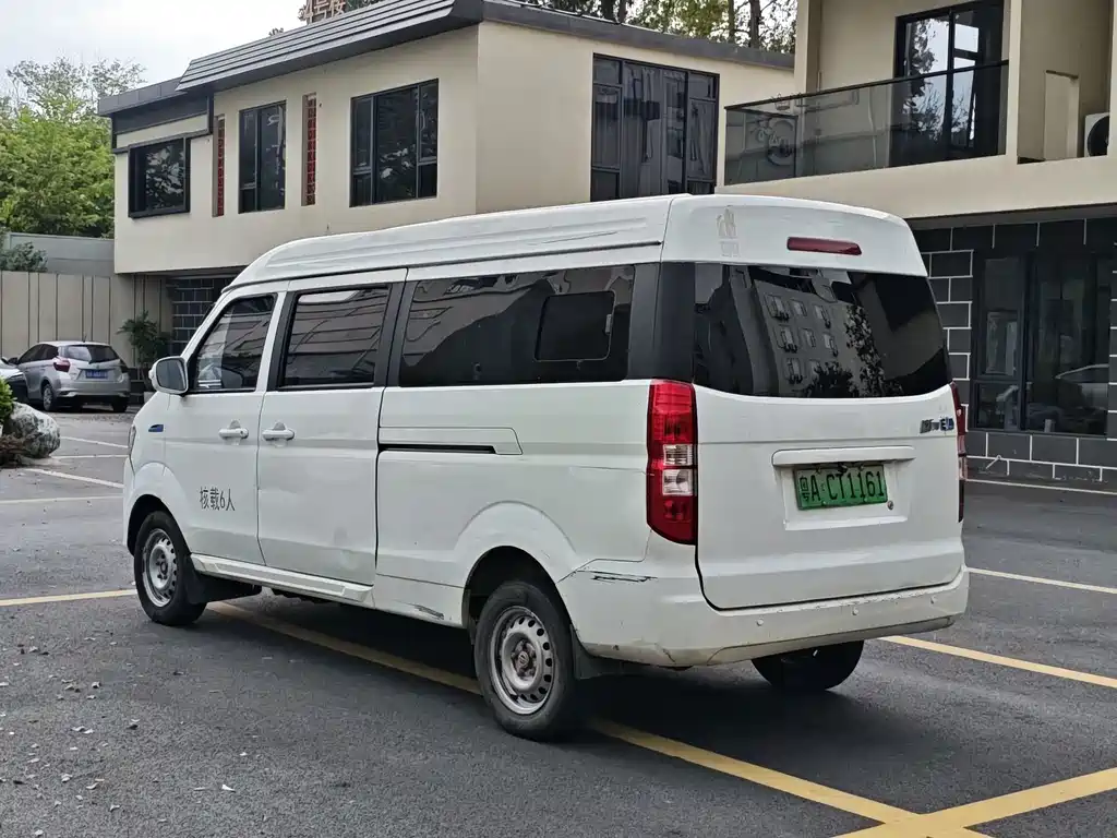 Jinbei Hiace EV — миниатюра 5