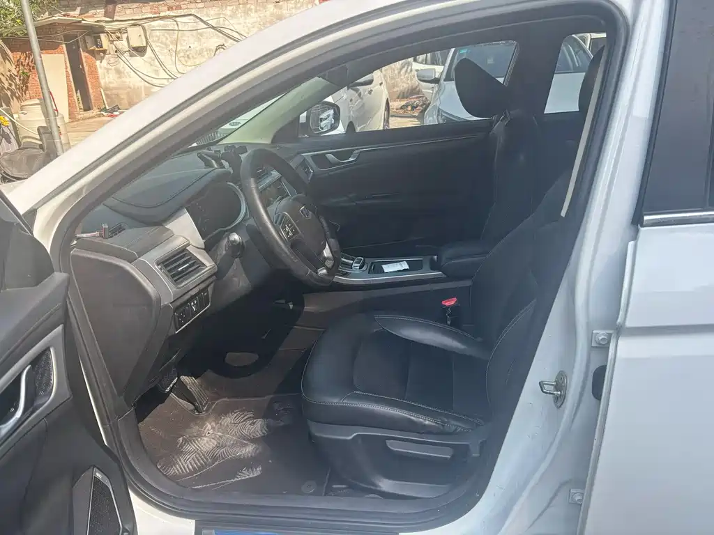 Geely Emgrand GL — миниатюра 6