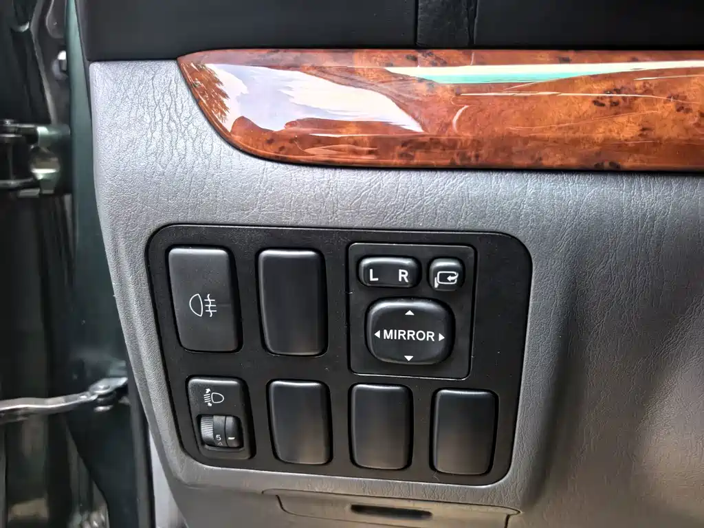 Toyota Prado — миниатюра 23