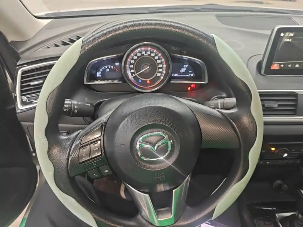 Mazda 3 Axela — миниатюра 11