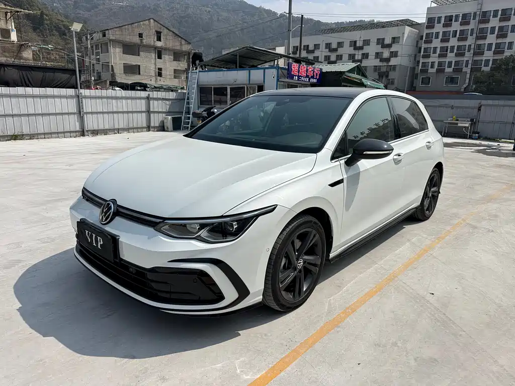 Volkswagen Golf 2021