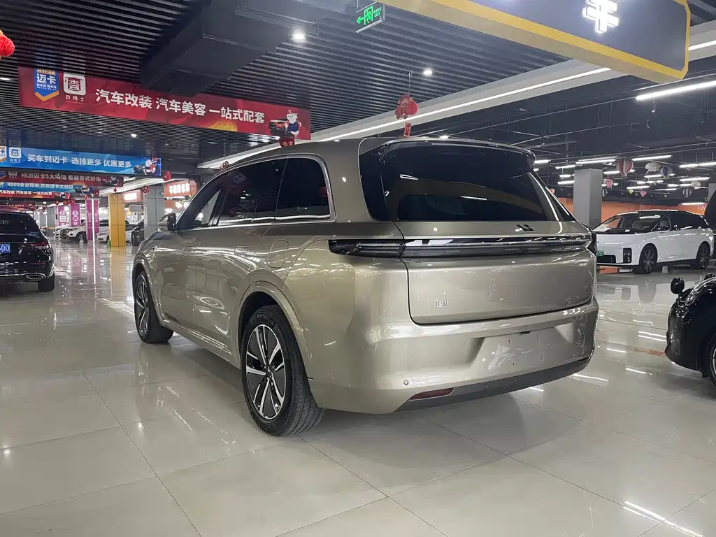 Li Auto IDEAL L8