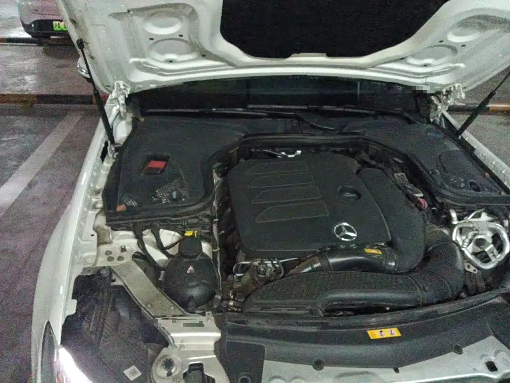 Mercedes-Benz E-Class — миниатюра 20