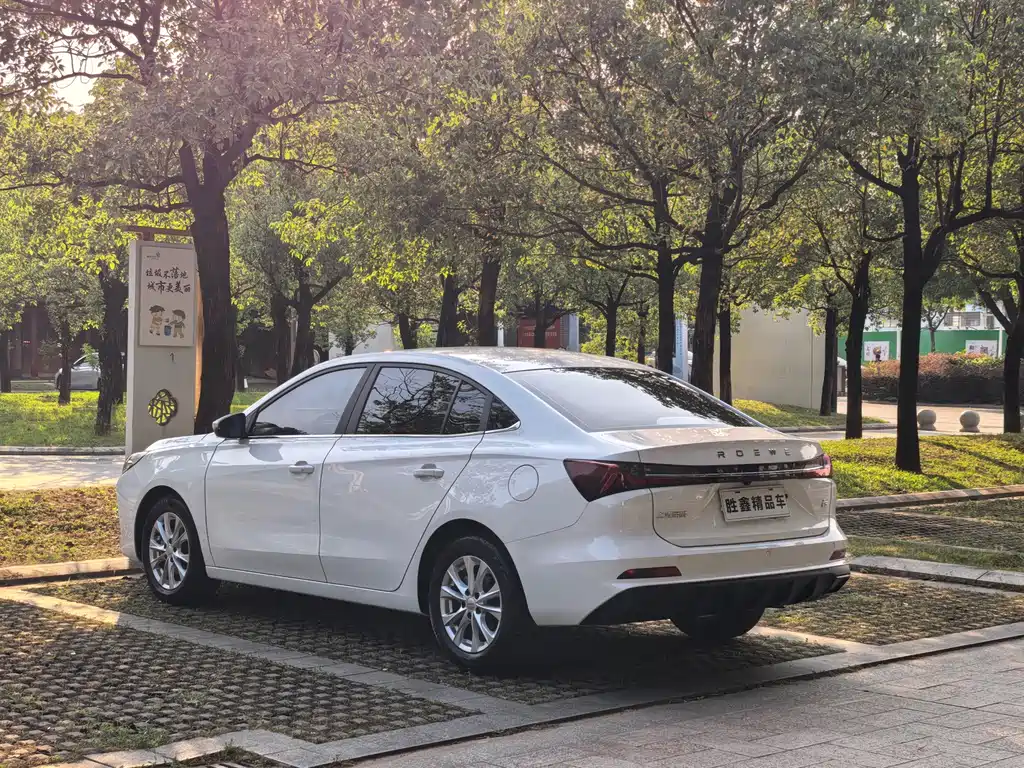 Roewe i5 — миниатюра 6