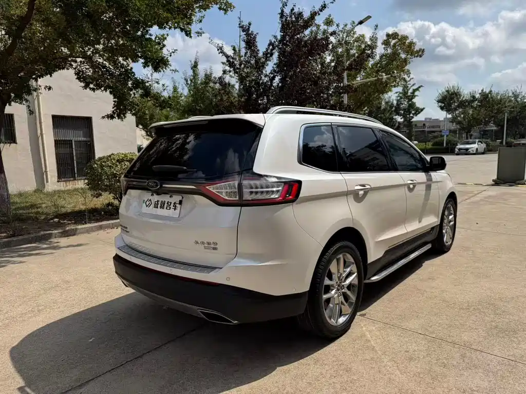 Ford Edge — миниатюра 12