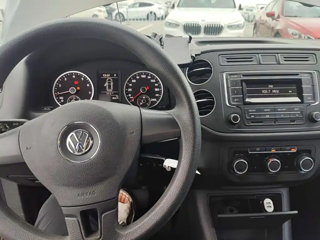 Volkswagen Tiguan — миниатюра 10