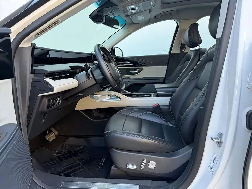 Lincoln Nautilus 2025 2.0T