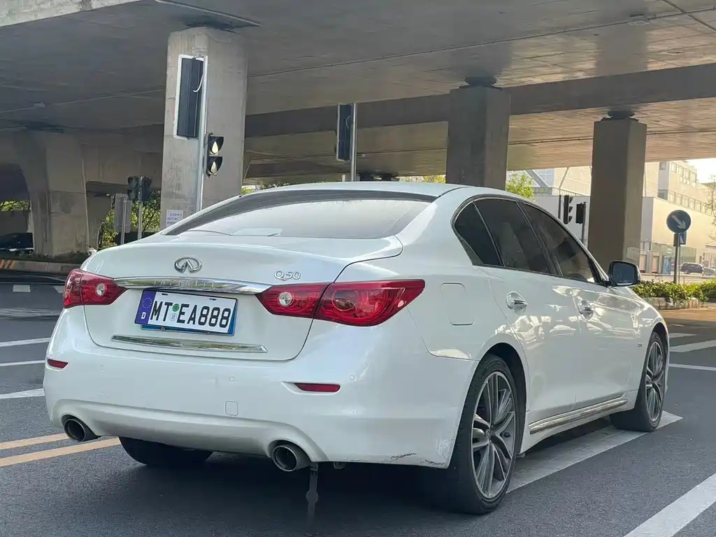 Infiniti Q50L — миниатюра 14