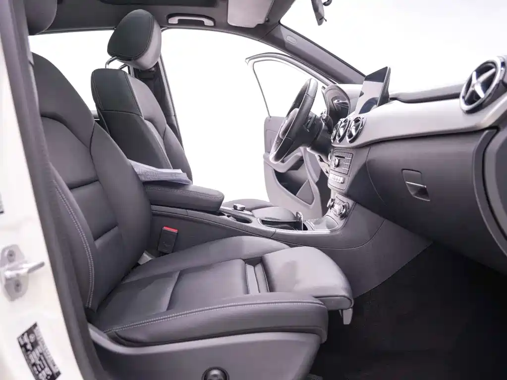 Mercedes-Benz B-Class — миниатюра 24