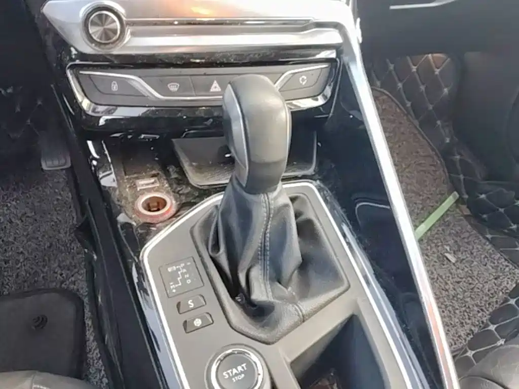 Peugeot 308 — миниатюра 14