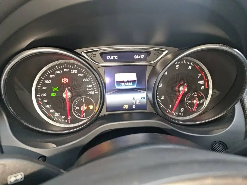 Mercedes-Benz GLA — миниатюра 12