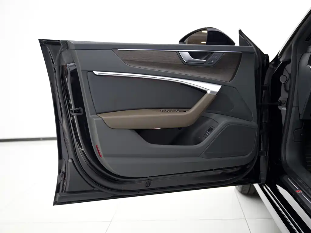 Audi A7L — миниатюра 14