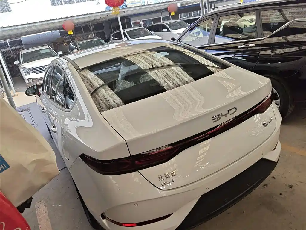 BYD Qin Plus PLUS 2025 DM-i Smart Drive 128KM