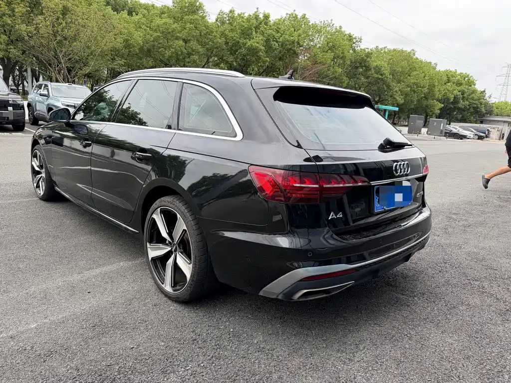 Audi A4 (Import) — миниатюра 12