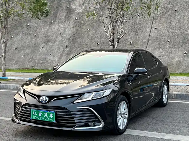 TOYOTA CAMRY 2023