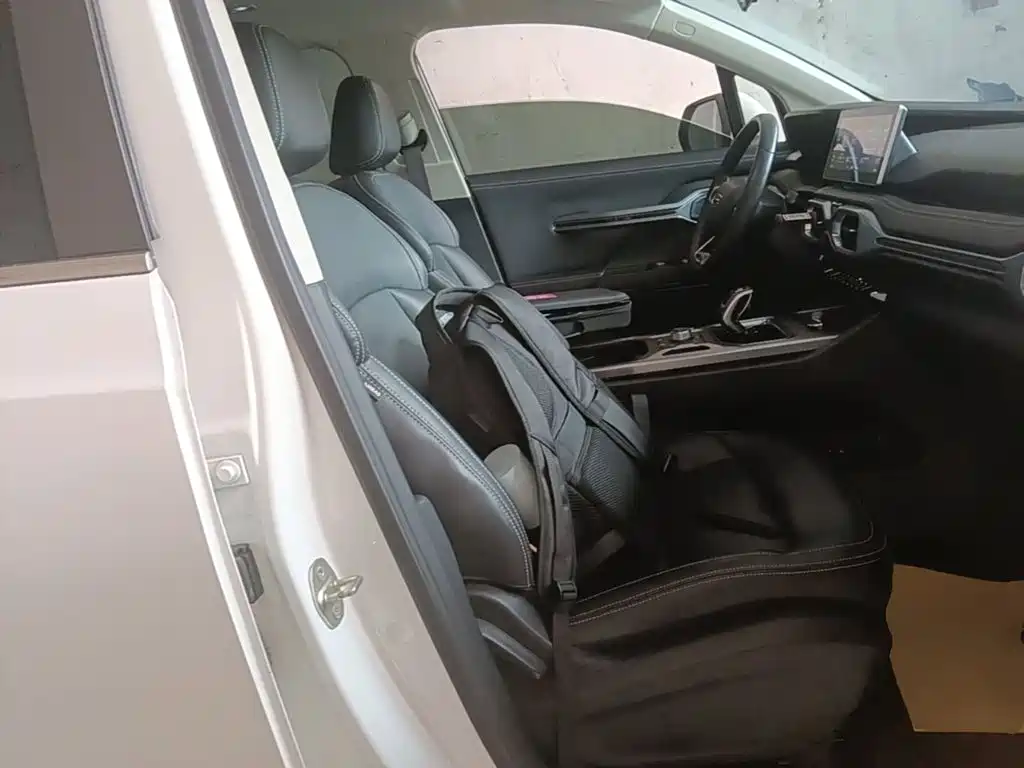 Geely Haoyue — миниатюра 25