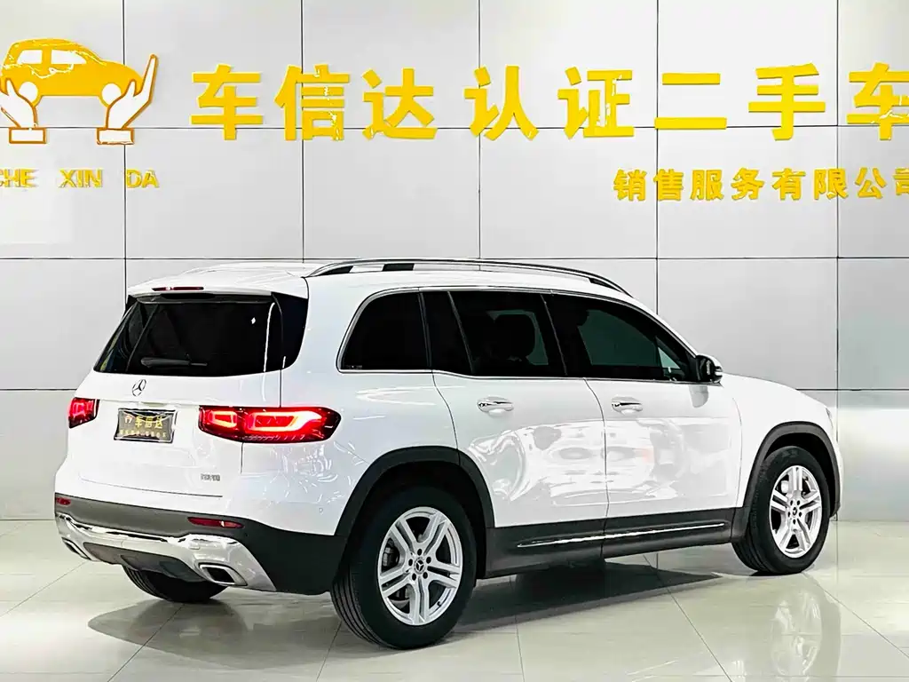 Mercedes-Benz GLB — миниатюра 3