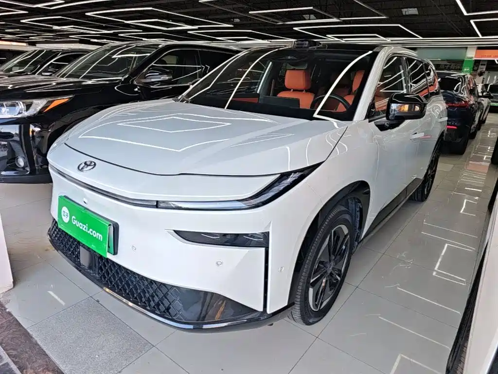 Toyota bZ3X — миниатюра 2