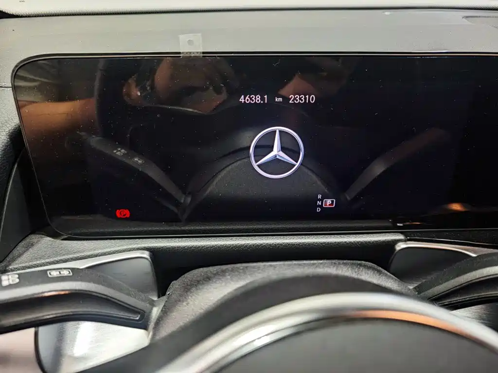 Mercedes-Benz GLB — миниатюра 11