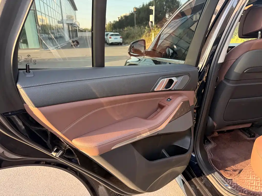 BMW X5 (Import) — миниатюра 23