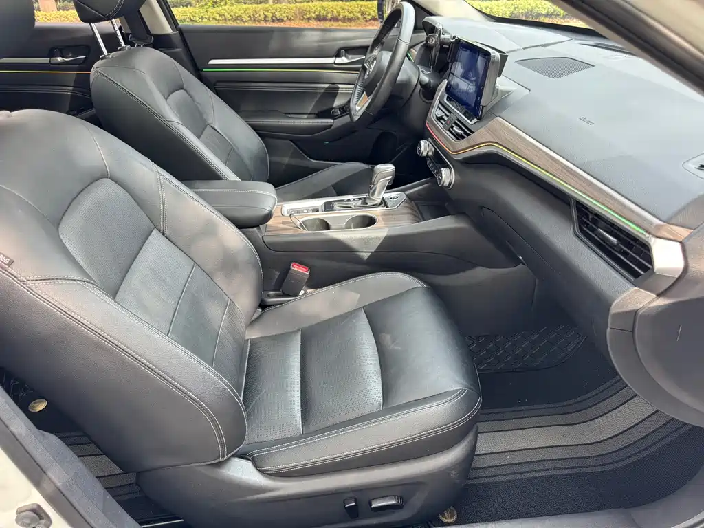 Nissan Teana — миниатюра 16