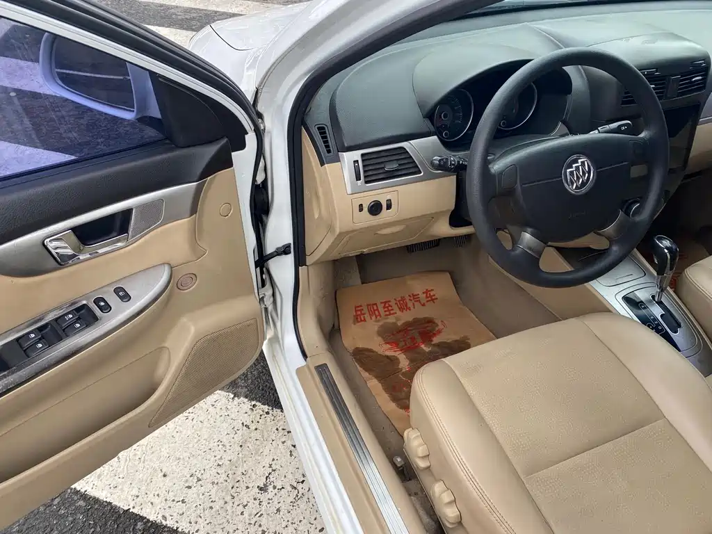 Buick Excelle 2013 1.5L AT