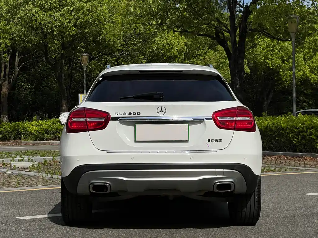 Mercedes-Benz GLA 2016 GLA 200 Fashion