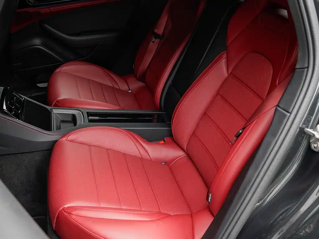 Porsche Panamera — миниатюра 6