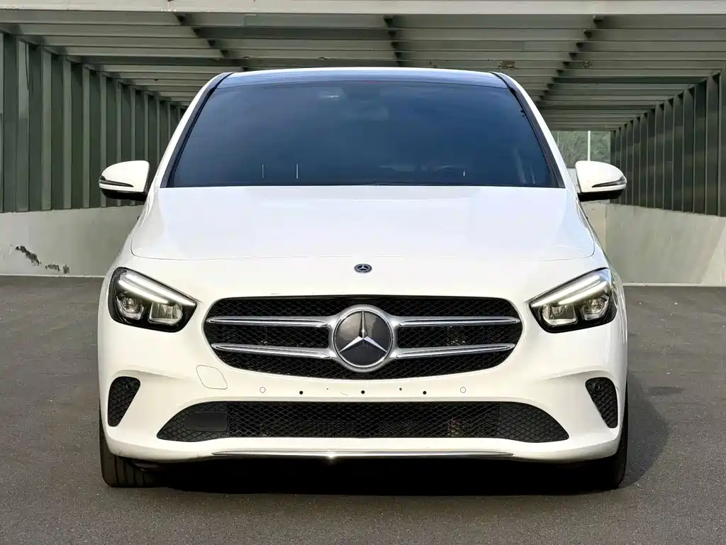 Mercedes-Benz B-Class — миниатюра 2