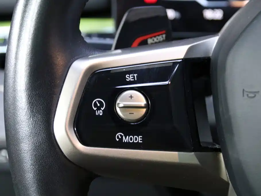 BMW i5 — миниатюра 9