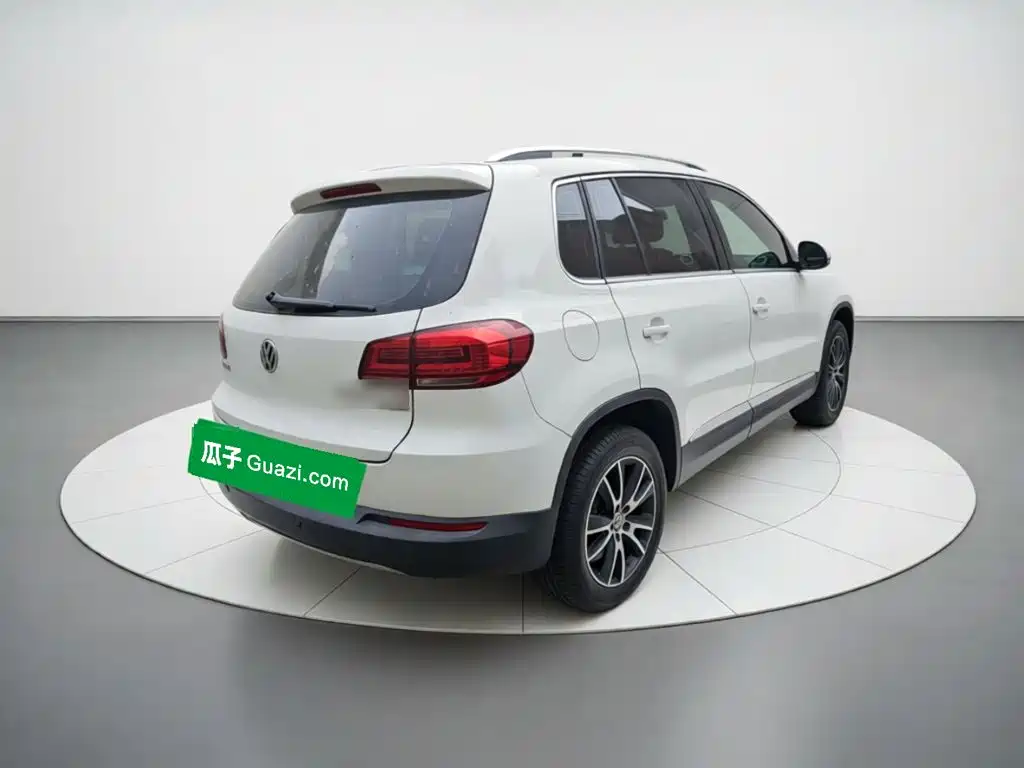 Volkswagen Tiguan — миниатюра 4