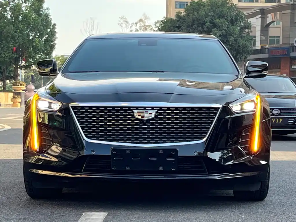 CADILLAC CT6